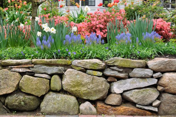 Garden Wall Installation in Woodinville